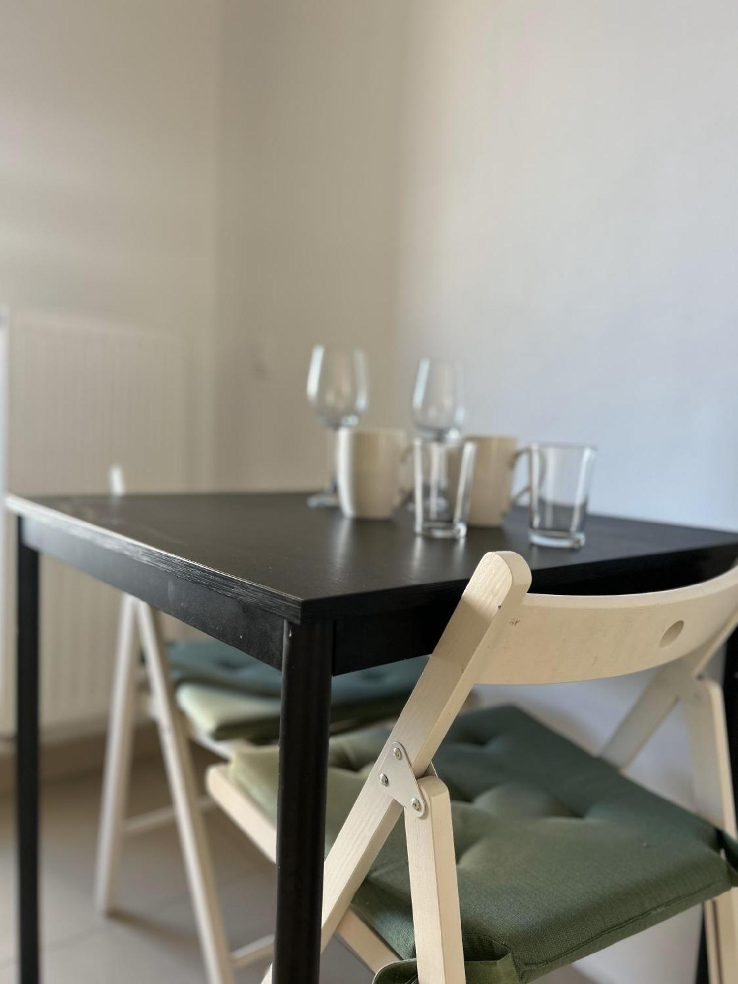 Urban Retreat With Balcony At Exigent Plaza - 06 Apartment Bukares Bagian luar foto